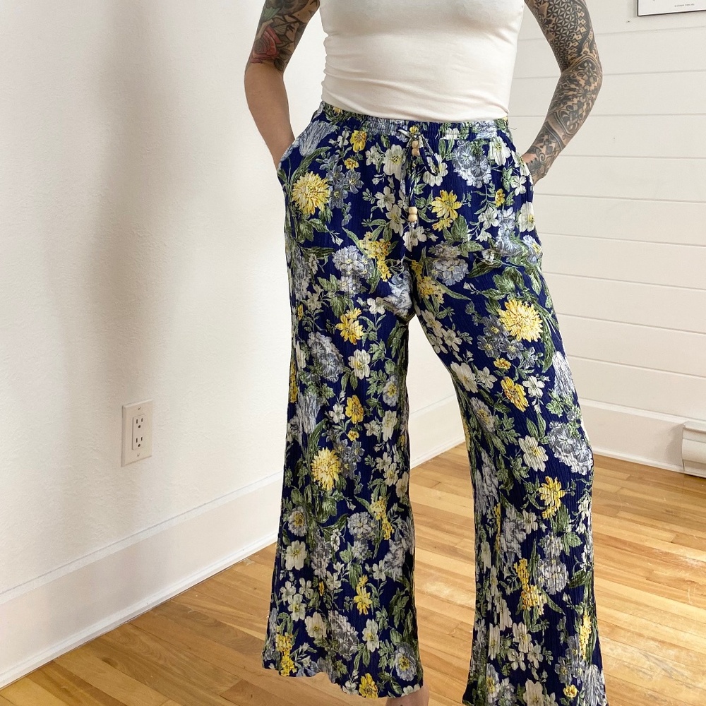 Rachel Roy crinkled floral pants